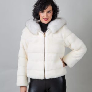 Chaqueta de pelo de mujer de visón con capucha